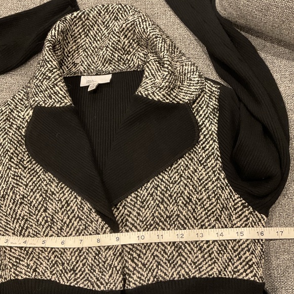 Linea Domani Mixed Media Sweater Jacket with Snap and belt. - Picture 7 of 8